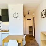 Nw W Falowcu Apartment *