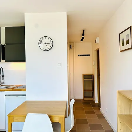 Nw W Falowcu דירה *